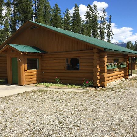 Valemount Mountain Retreat Guesthouse Zewnętrze zdjęcie
