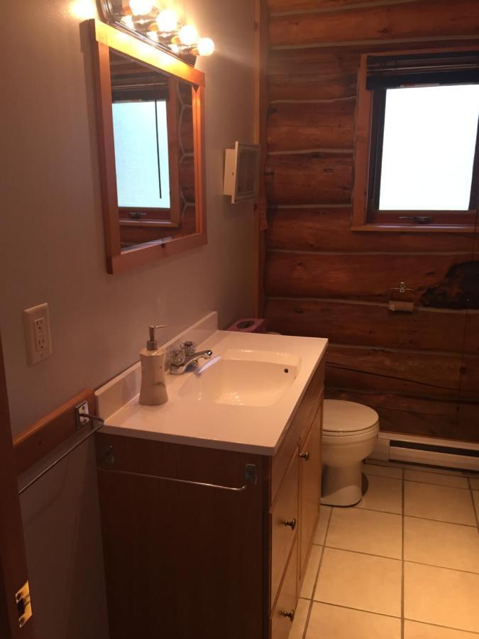 Valemount Mountain Retreat Guesthouse Zewnętrze zdjęcie